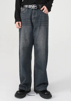 Classic and Versatile Jeans for Any Occasion